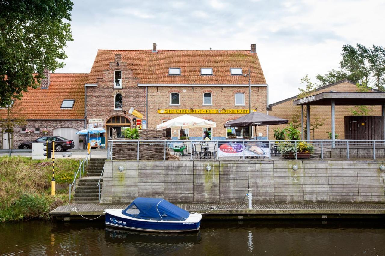 Wielrijdersrust het dorstige hart Koksijde Buitenkant foto